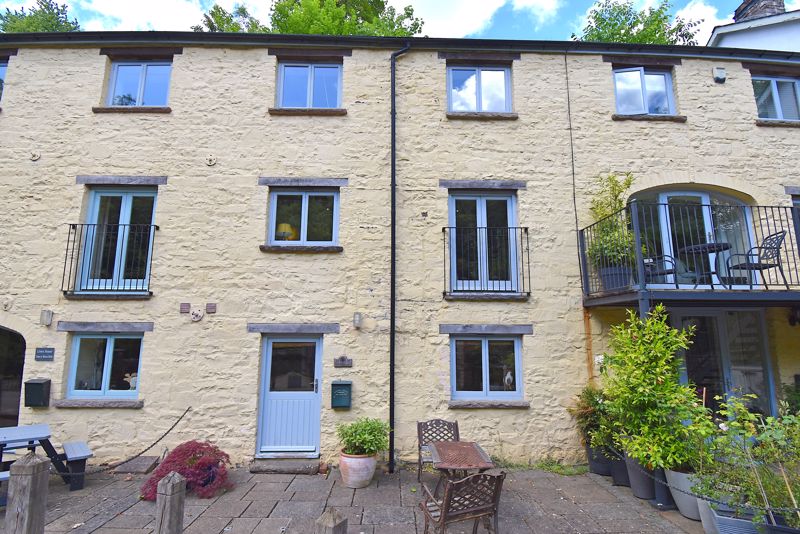 Front Elevation- click for photo gallery